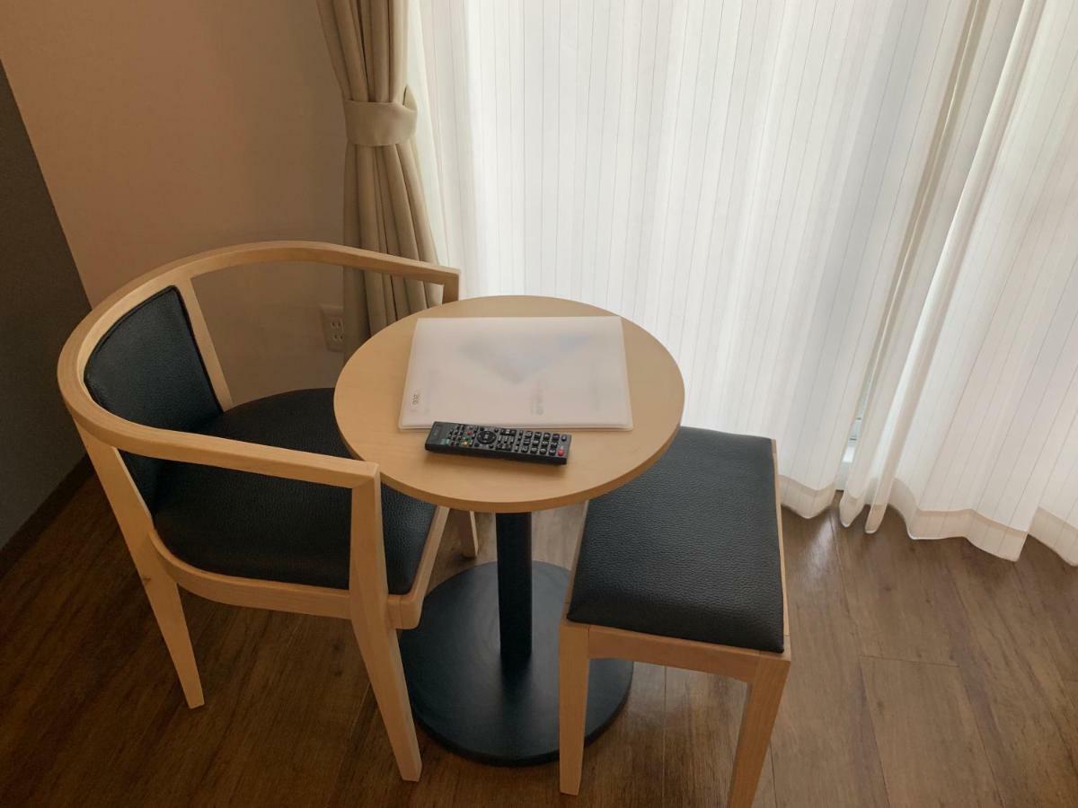Mr.Kinjo Inn Tomigusuku Екстериор снимка